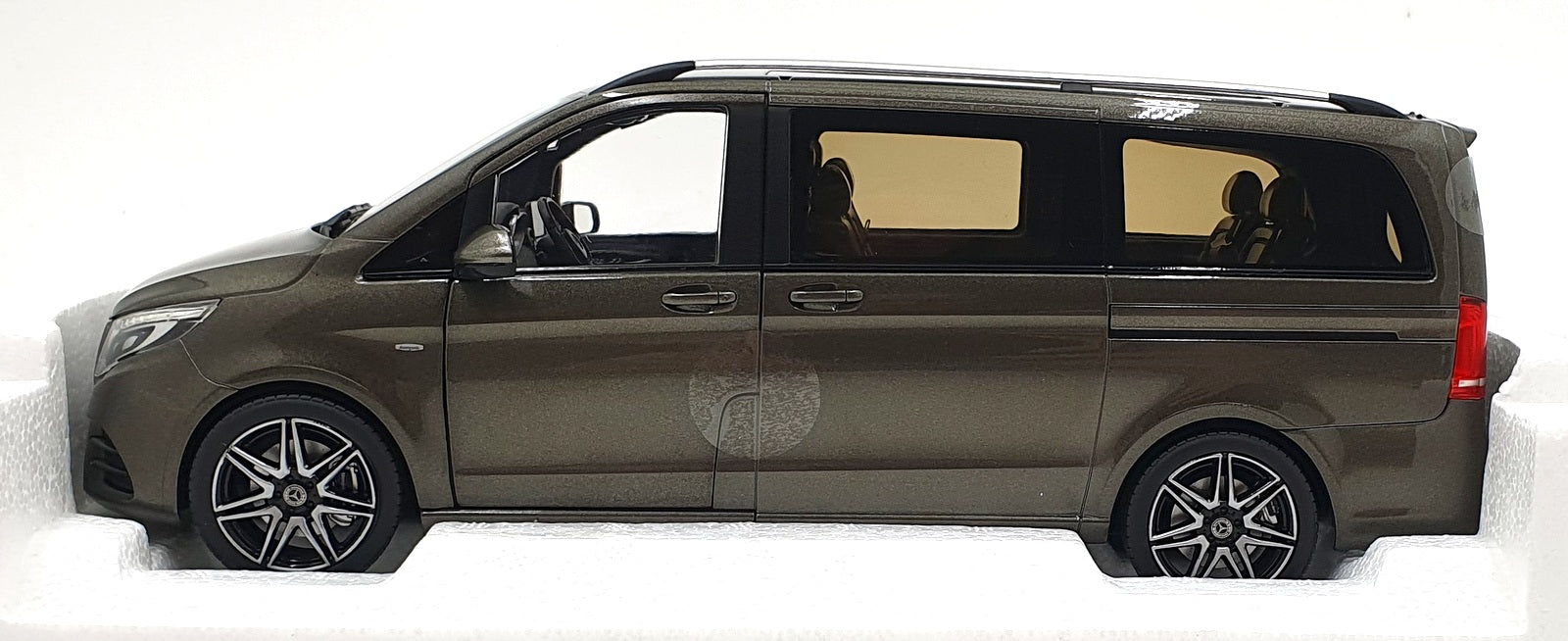 Norev 1/18 Scale 183873 - 2018 Mercedes Benz V Class  AMG Line - Indium Grey