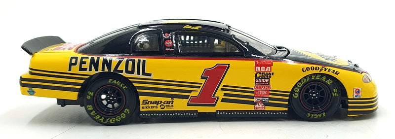 Action 1/24 Scale W249816339-3 - Chevrolet 1998 NASCAR #1 Pennzoil - Park