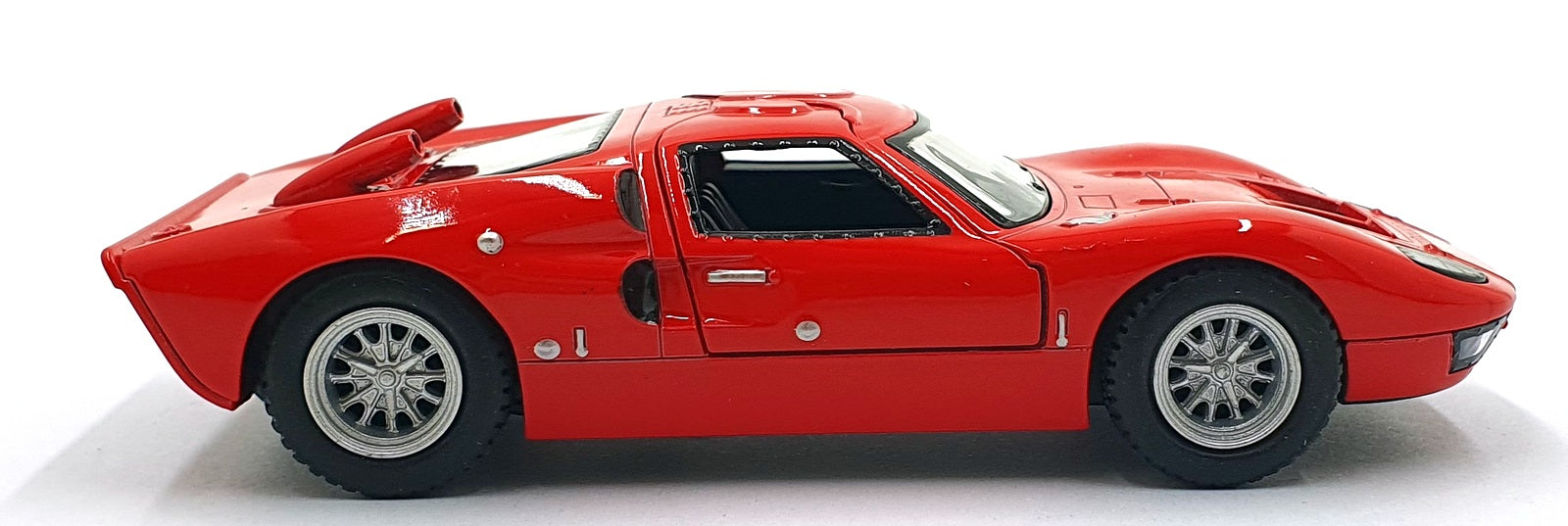 Kinsmart 1/32 Scale Pull Back & Go TY6953 - 1966 Ford GT40 - Red