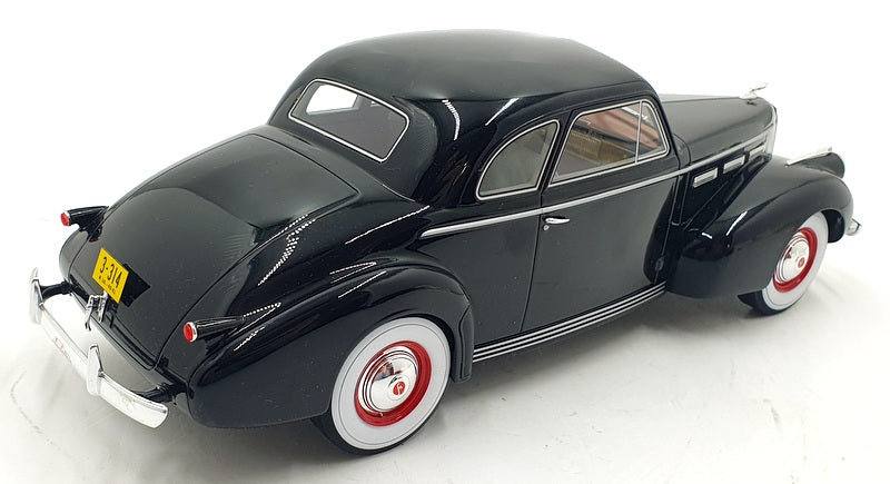 BOS Models 1/18 Scale BOS314 LaSalle Series 50 Coupe - Schwartz