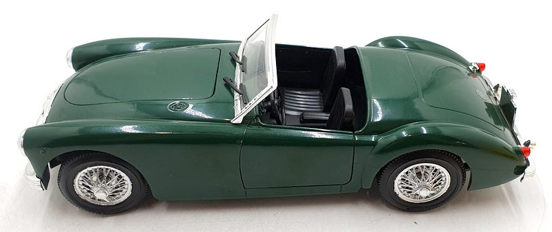 Polistil 1/16 Scale Diecast 81024D - MGA Twin Cam - Green