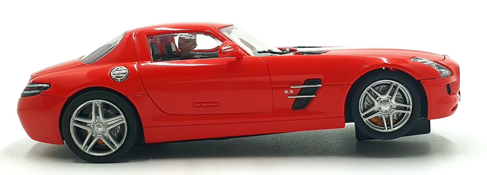 Carrera 1/32 Scale Slot Car 27344 - Mercedes SLS AMG Coupe - Red