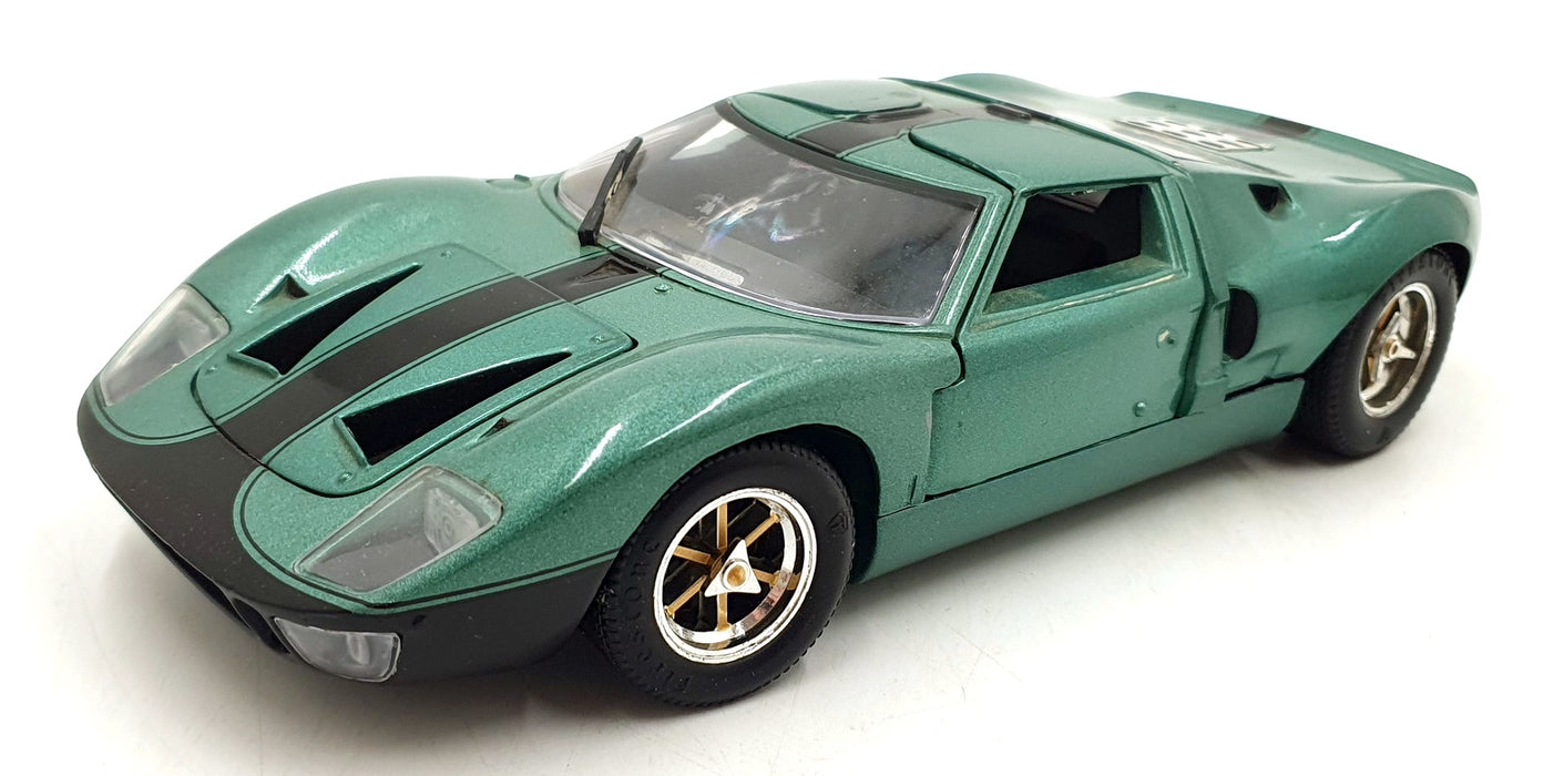 Universal Hobbies 1/18 Scale Diecast 22426J - Ford GT 40 - Green/Black