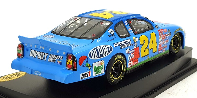 Revell 1/24 Scale 100628 Chevrolet OuPoint #24 2000 Automotive Finishes/Peanuts