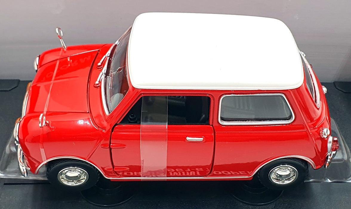 Motormax 1/18 Scale Diecast 73113 - 1961-67 Morris Mini Cooper - Red/White