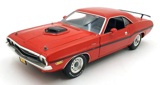 Greenlight 1/18 Scale Diecast 12819 - 1970 Dodge Challenger R/T - Red