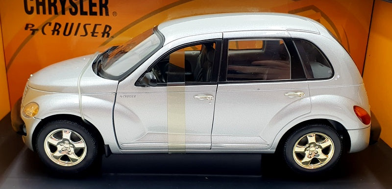 Gate 1/18 Scale Diecast 01091 - 2001 Chrysler PT Cruiser - Silver