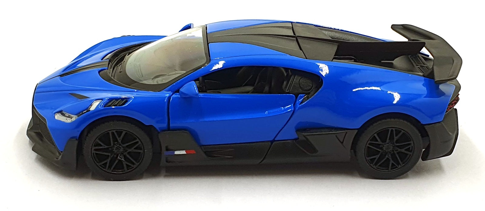 Kinsmart 1/36 Scale Pull Back & Go TY1244 - Bugatti Divo - Blue