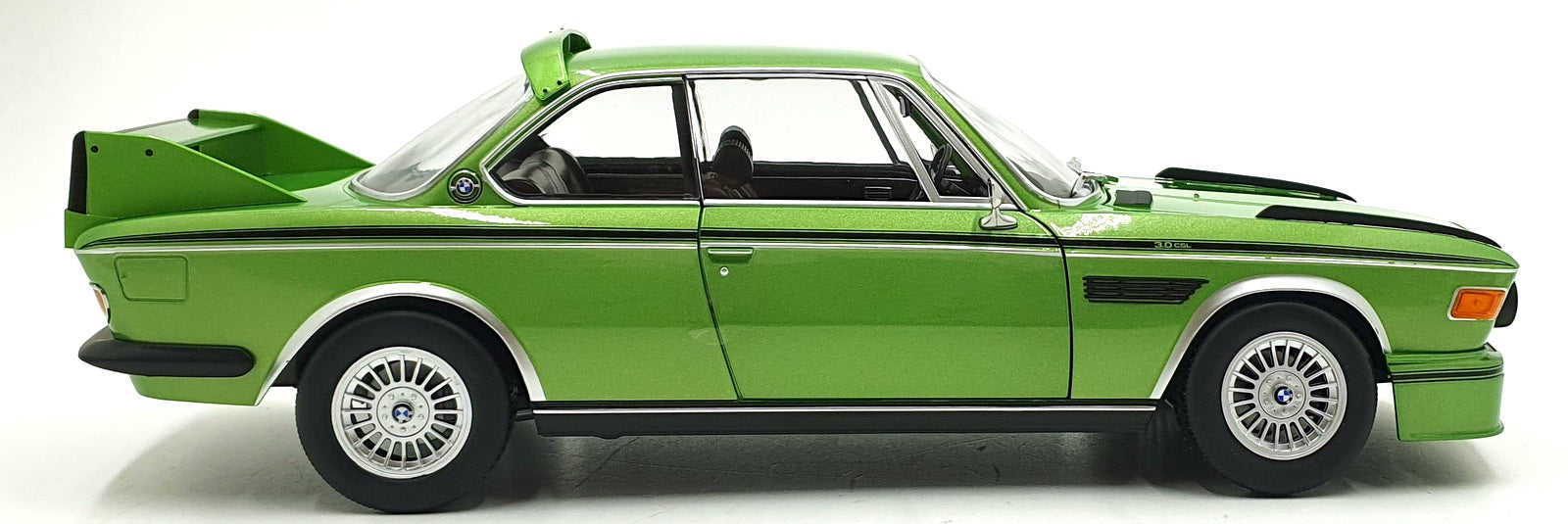 KK Scale 1/12 Scale KKDC120231 - 1973 BMW 3.0 CSL E9 - Green