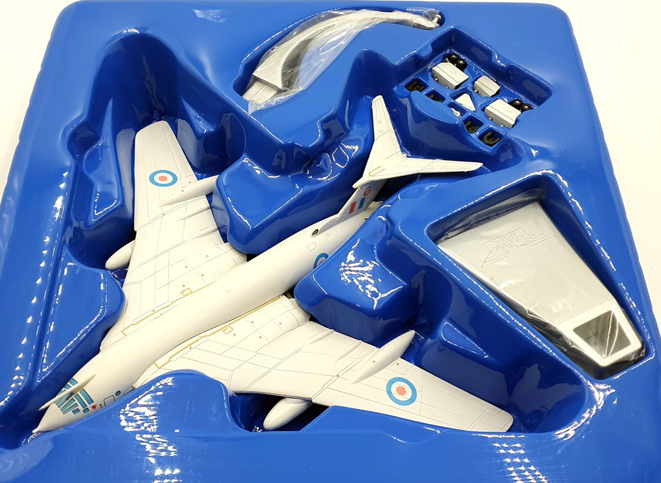 Corgi 1/144 Scale Diecast 48702 - HP Victor MK2 RAF All White Anti Flash Finish