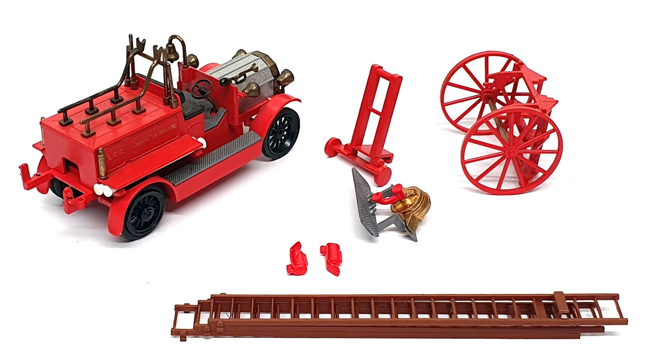 Conrad 1/50 Scale 1025 - Dennis Fire Engine London Fire Brigade - Red