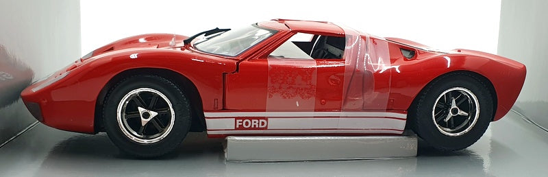 Eagle's Race 1/18 Scale Diecast 2100 - Ford GT-40 Street Version - Red