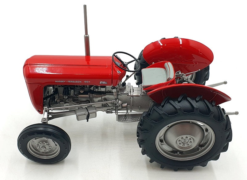 Universal Hobbies 1/16 Scale UH6655 - Massey Ferguson 35 1957 - Red