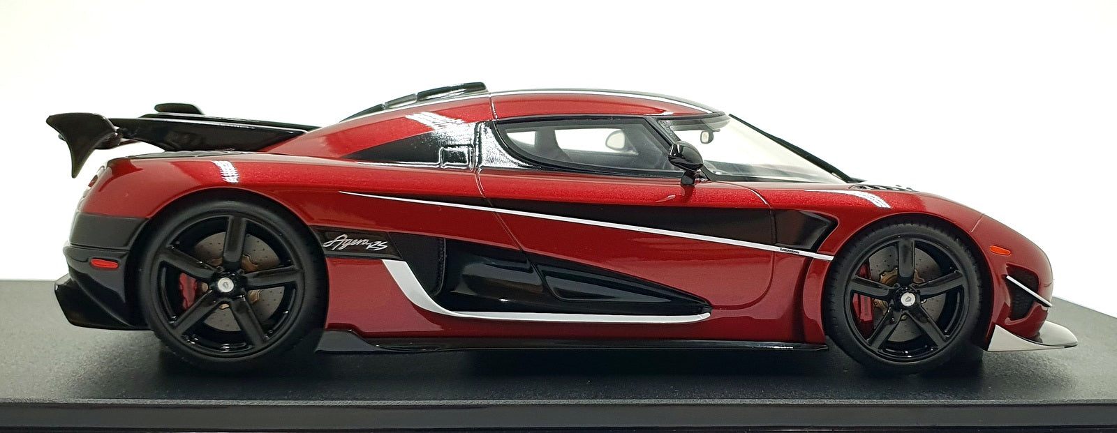 GT Spirit 1/18 Scale Resin GT931 - World Record Koenigsegg Agera RS - Red/Black