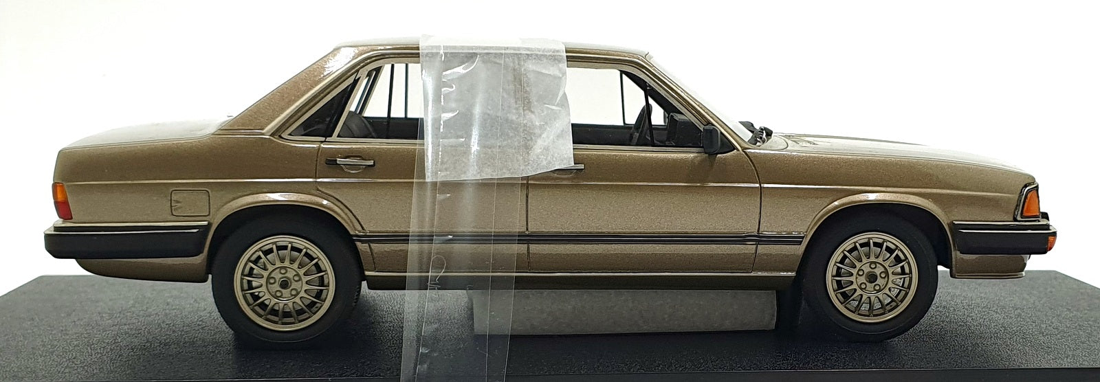 Cult 1/18 Scale Resin CML146-3 - 1980-82 Audi 200 5T Type 43 - Met Gobi