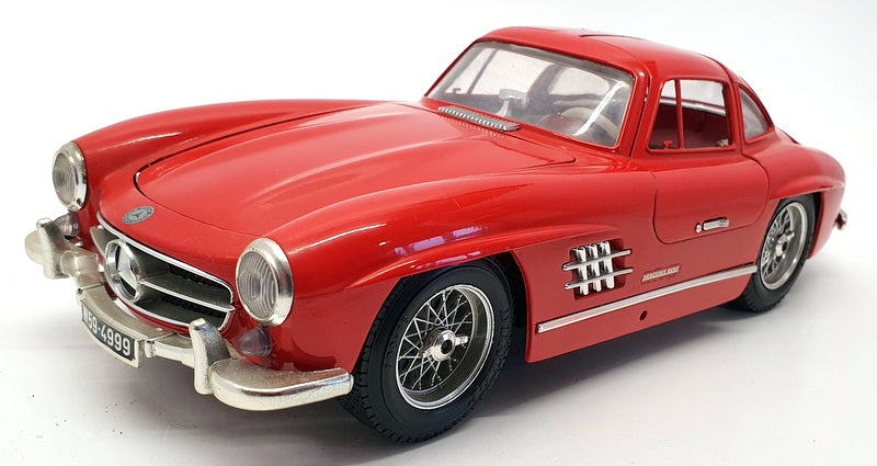 Burago 1/18 Scale Diecast 3015 - Mercedes Benz 300 SL 1954 - Red