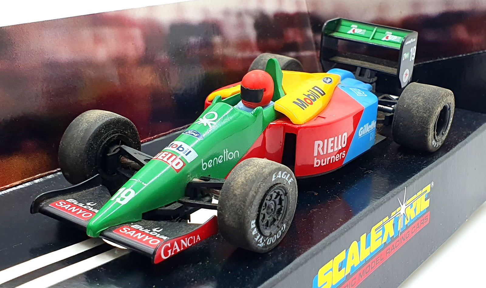 Scalextric 1/32 Scale Slotcar C461 - Ford Benetton B189 #19 - Red Helmet
