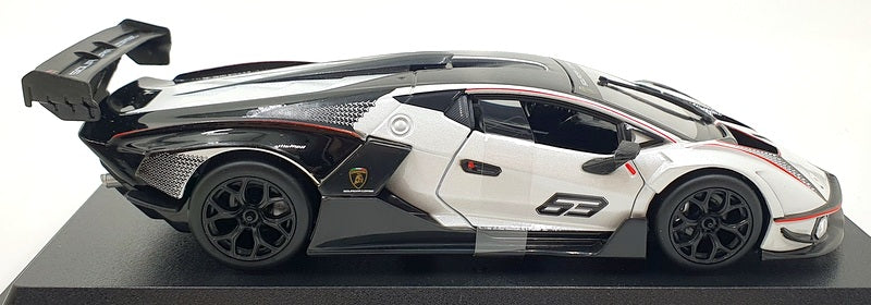Burago 1/24 Scale 18-28023 - Lamborghini Essenza SCV12 - White/Black
