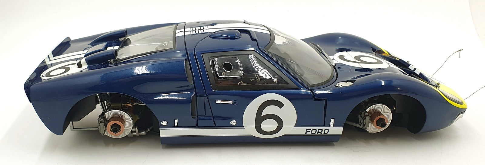GMP 1/12 Scale G1201318 - 1966 Ford Gt40 MkII #6 Holman/Moody - Blue/Yellow