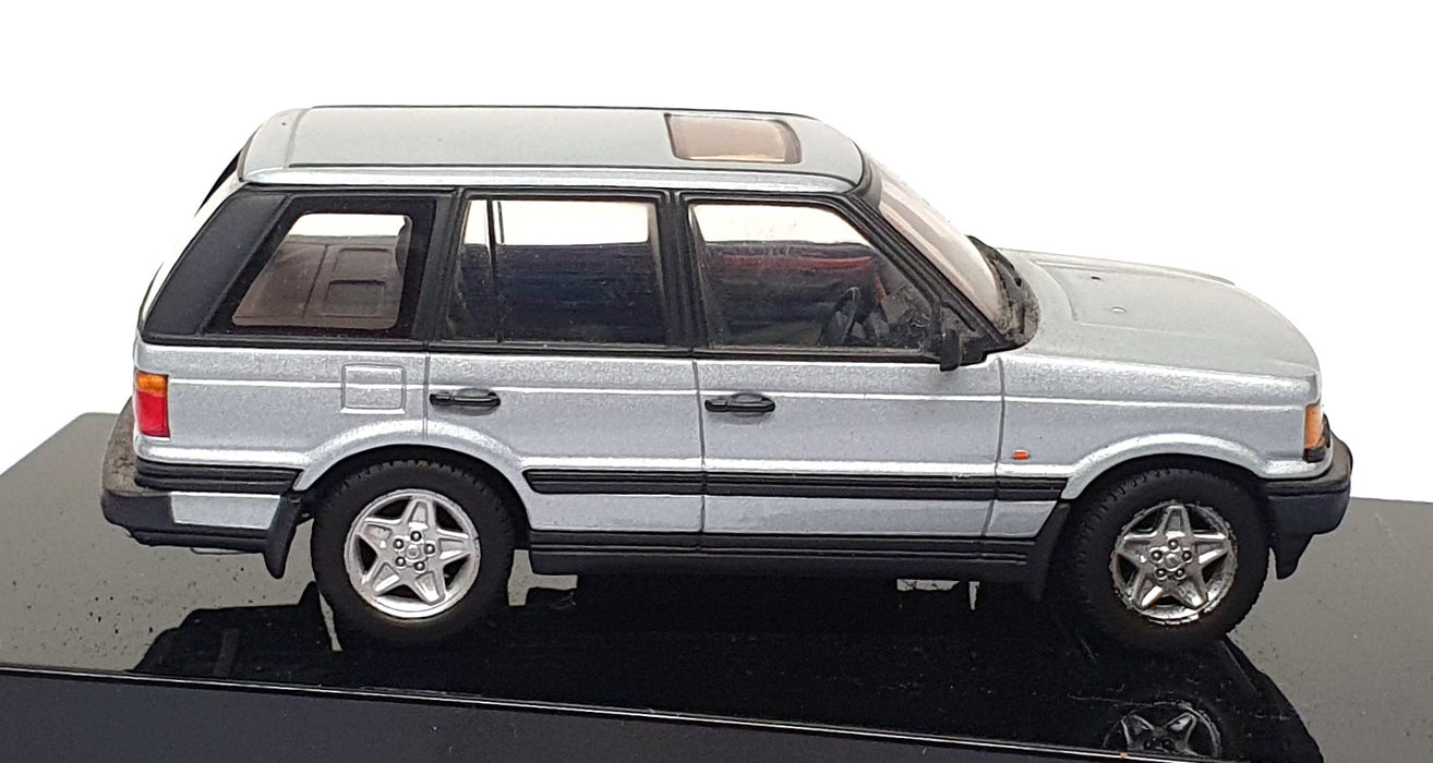 Autoart 1/43 Scale Diecast 54803 - Range Rover 4.6 HSE - Silver