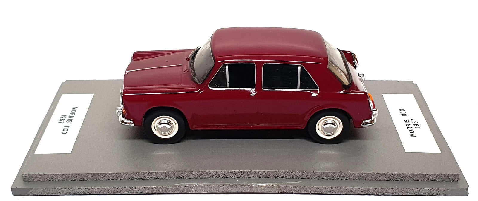 Altaya 1/43 Scale Diecast M011B - 1967 Morris 1100 - REPAINTED Burgundy