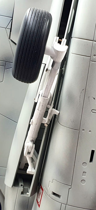 JSI 1/18 Scale 600235 - McDonnell Douglas F-14A VF-84 Jolly Rogers U.S Navy