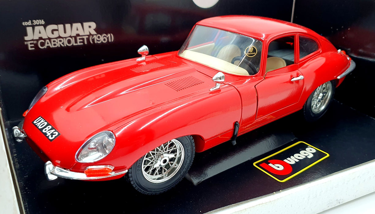 Burago 1/18 Scale Diecast 3018 - 1961 Jaguar E Coupe - Red