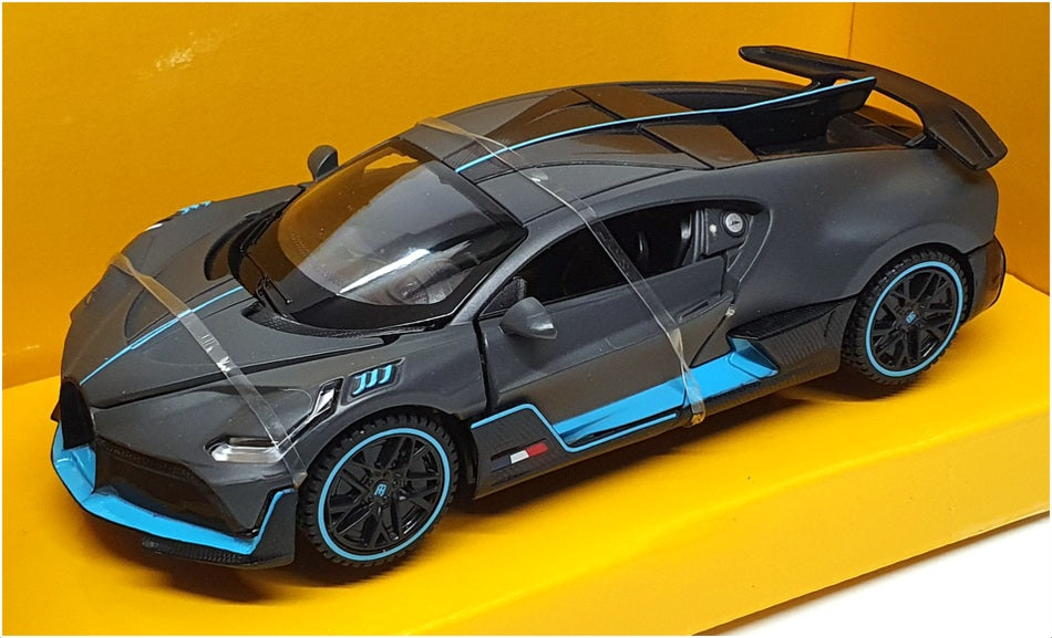 Rastar 1/32 Scale Diecast 64210 - Bugatti Divo - Matt Grey/Blue