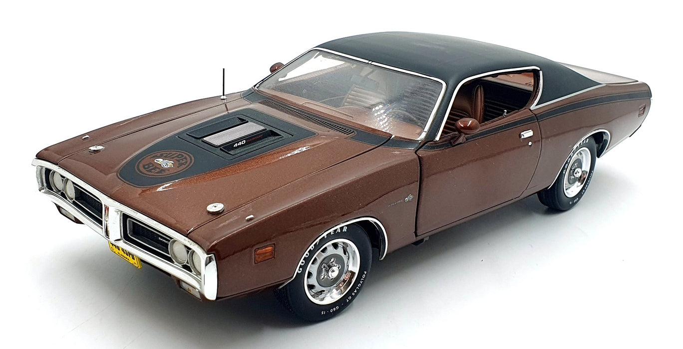 Auto World 1/18 Scale AMM1003/06 1971 Dodge Super Bee - Metallic brown