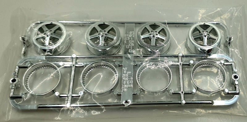 Aoshima 1/24 Scale 06945 W Work Equip DDC RIM Wheel 19' Wheels & Tyres Set #114