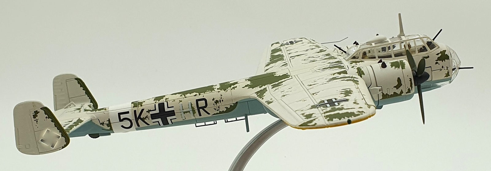 Corgi 1/72 Scale AA38803 Dornier Do 17Z-2, 7 Staffel, KG3 'Blitz' Russian 1941/2
