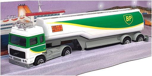 Hot Wheels Appx 18cm Long Diecast 91341 - Volvo Tanker Truck BP - Green/White
