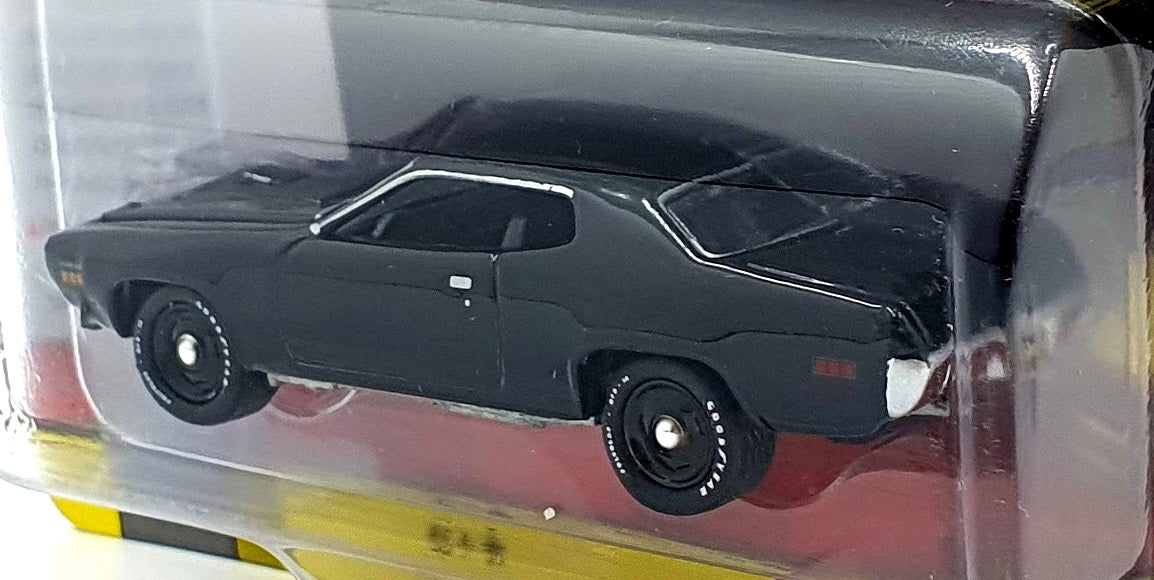 Johnny Lightning 1/64 JLSP377 Mecum Auction - 1971 Plymouth Road Runner - Black