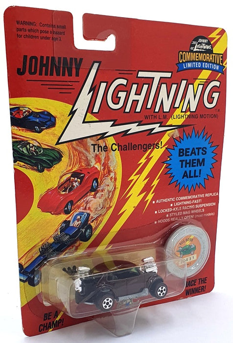 Johnny Lightning 1/64 Scale 100-140 - The Challengers VW Bug Bomb - Maroon