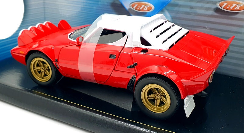 Solido 1/18 Scale Diecast 118 345 Lancia Stratos Street Version 1974 - Red/White