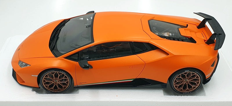Autoart 1/12 Scale Diecast 12076 Lamborghini Huracan Performante