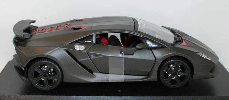 Burago 1/24 Scale 18-21061 - Lamborghini Sesto Elemento - Grey