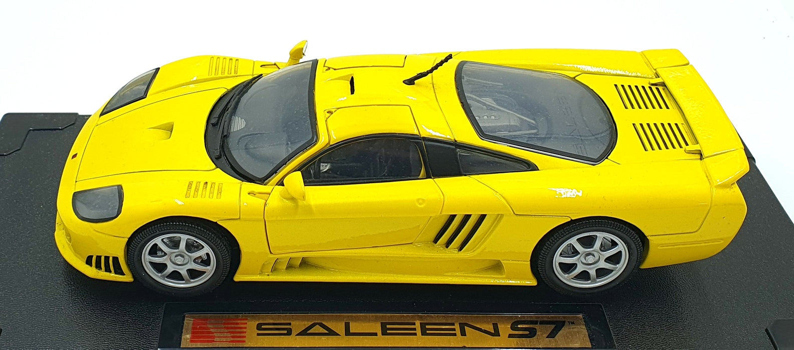 Motor Max 1/18 Scale Diecast 73100 - Saleen S7 - Yellow