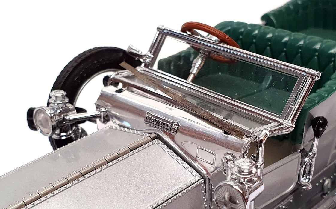 Franklin Mint 1/24 Scale 17626E - 1907 Rolls Royce Silver Ghost - Silver