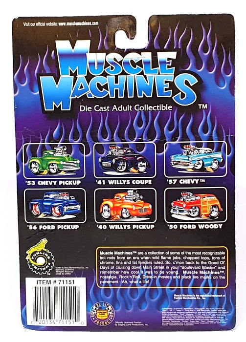 Muscle Machines 1/64 Scale 71151 01-94 - 1963 Chevrolet Corvette Stars & Stripes