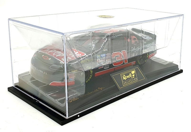 Revell 1/24 Scale RC249616215 - Chevrolet Mom & Pops #31 1996 - Earnhardt Jr.