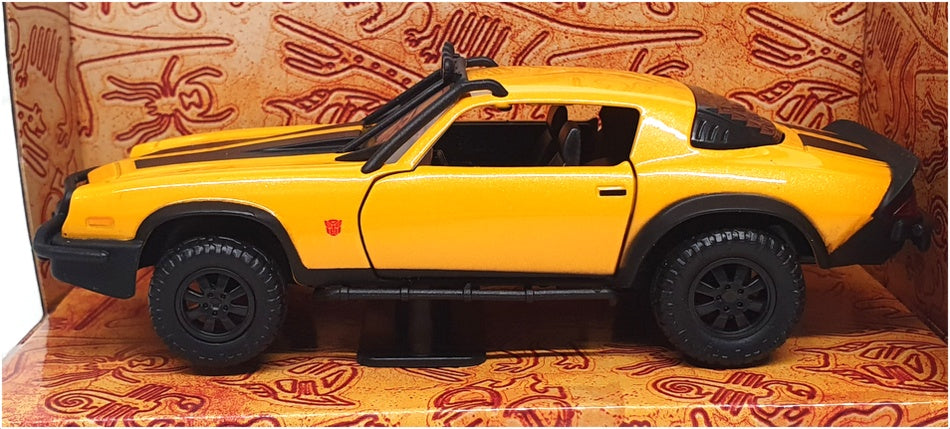 Jada 1/32 Scale 34258 - Transformers 1977 Chevrolet Camaro Bumblebee