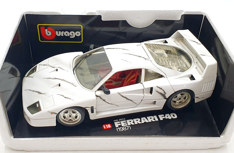 Burago 1/18 Scale Diecast 3022 - Ferrari F40 1987 - White With Stripes