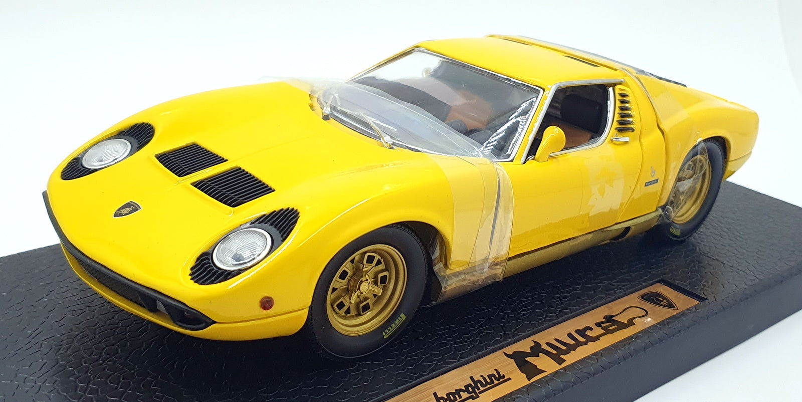 Anson 1/18 Scale Diecast 30302 - Lamborghini Muira - Yellow