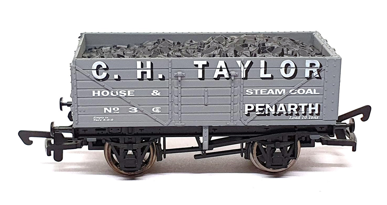 Dapol OO Gauge (1/76) B529 - 7 Plank Wagon C. H. Taylor Penarth - Grey