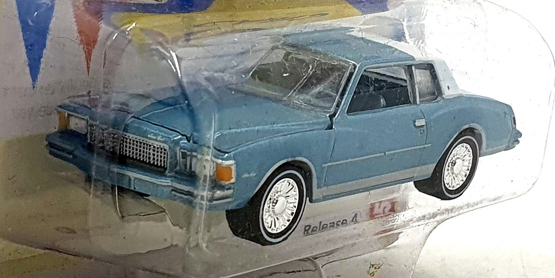 Johnny Lightning 1/64 JLMC028 - 1978 Chevrolet Monte Carlo - Met. Blue