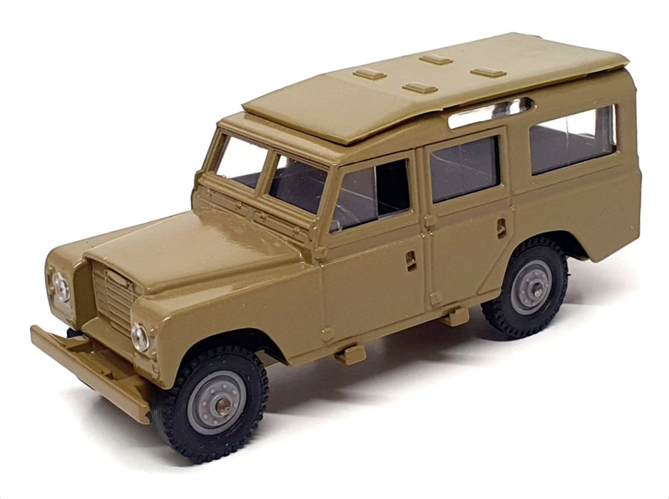 Solido 1/43 Scale Diecast No. 66 - Land Rover - Green