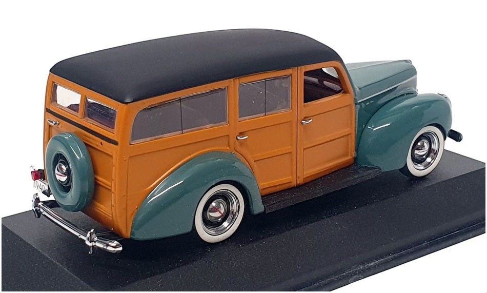 Minichamps 1/43 Scale FOR20002 - 1940 Ford De Luxe - Green - R.M.Toys Ltd Minichamps 1/43 Scale FOR20002 - 1940 Ford De Luxe - Green - R.M.Toys Ltd
