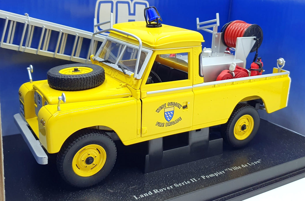 Universal Hobbies 1/18 Scale Diecast 0860 Land Rover Series 2 West Sussex Fire