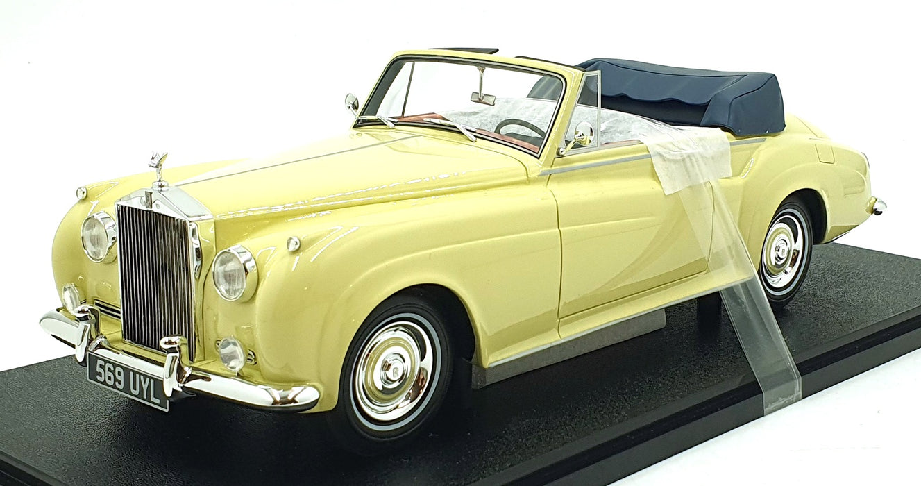 Cult 1/18 Scale Resin CML105-2 1960-62 Rolls Royce Silver Cloud II DH Ivory